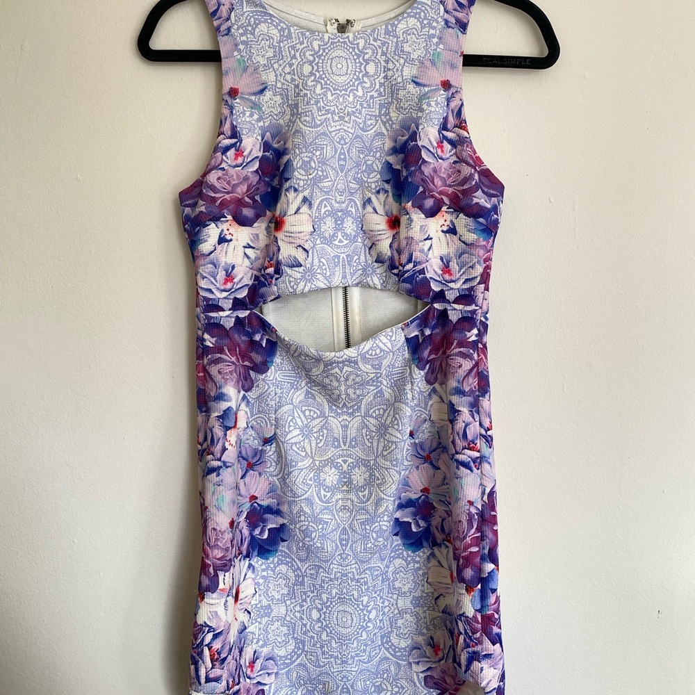 LF CUTOUT DRESS